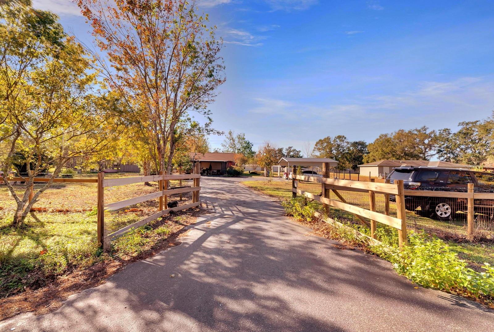 5201 PLESS RD — photo 30