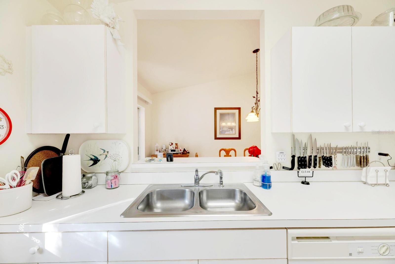 5201 PLESS RD — photo 8