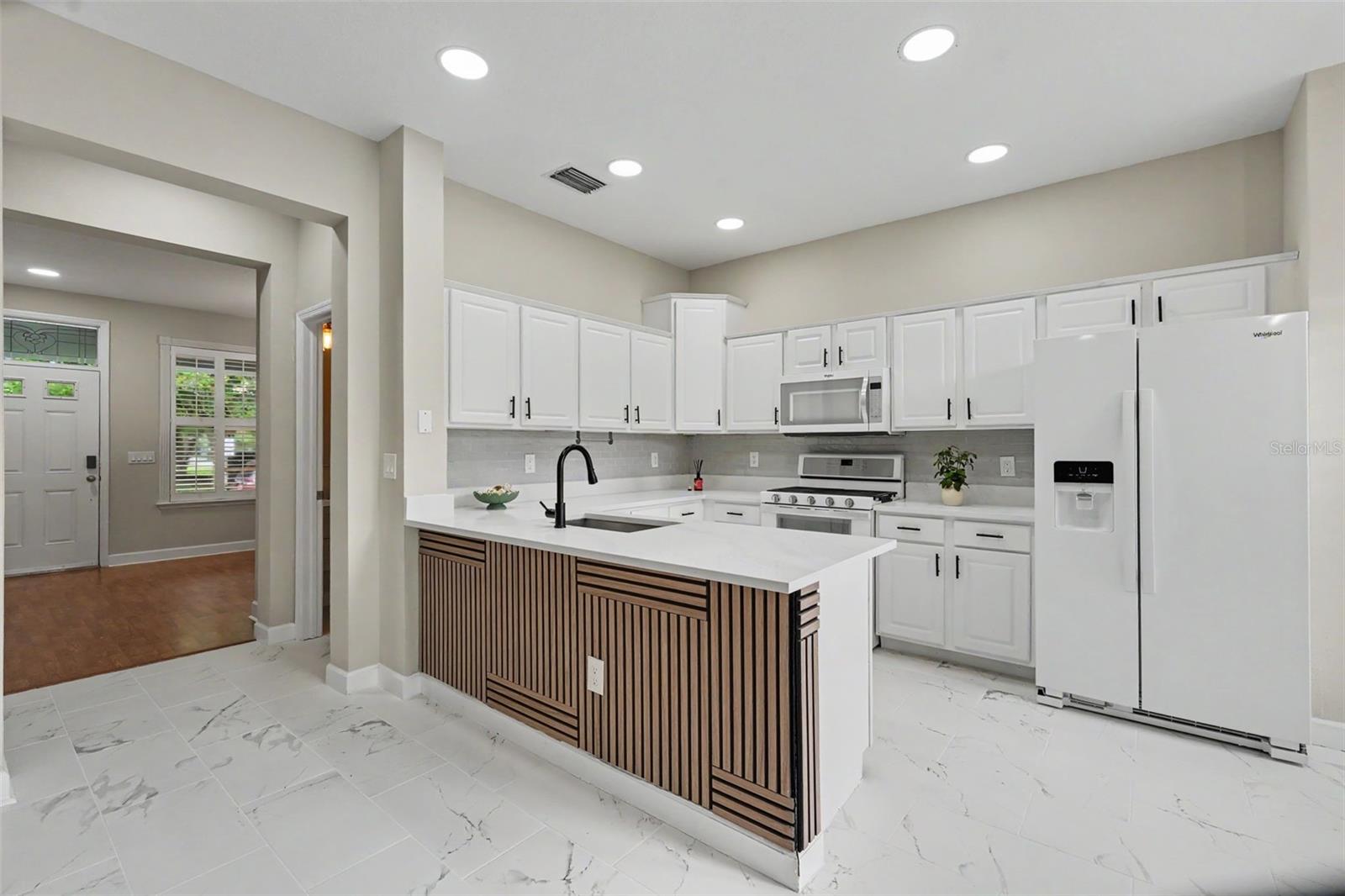 10111 HAYFIELD WAY — photo 18