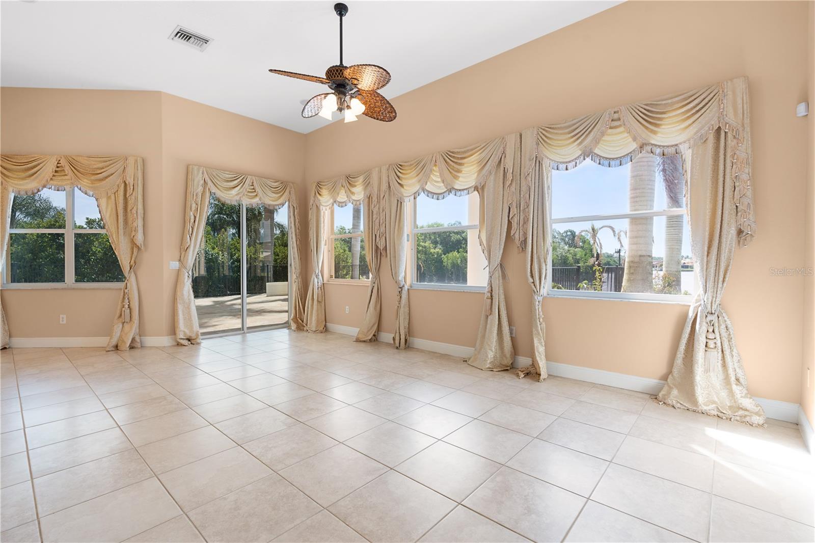 10603 CAYMAN ISLE CT — photo 25