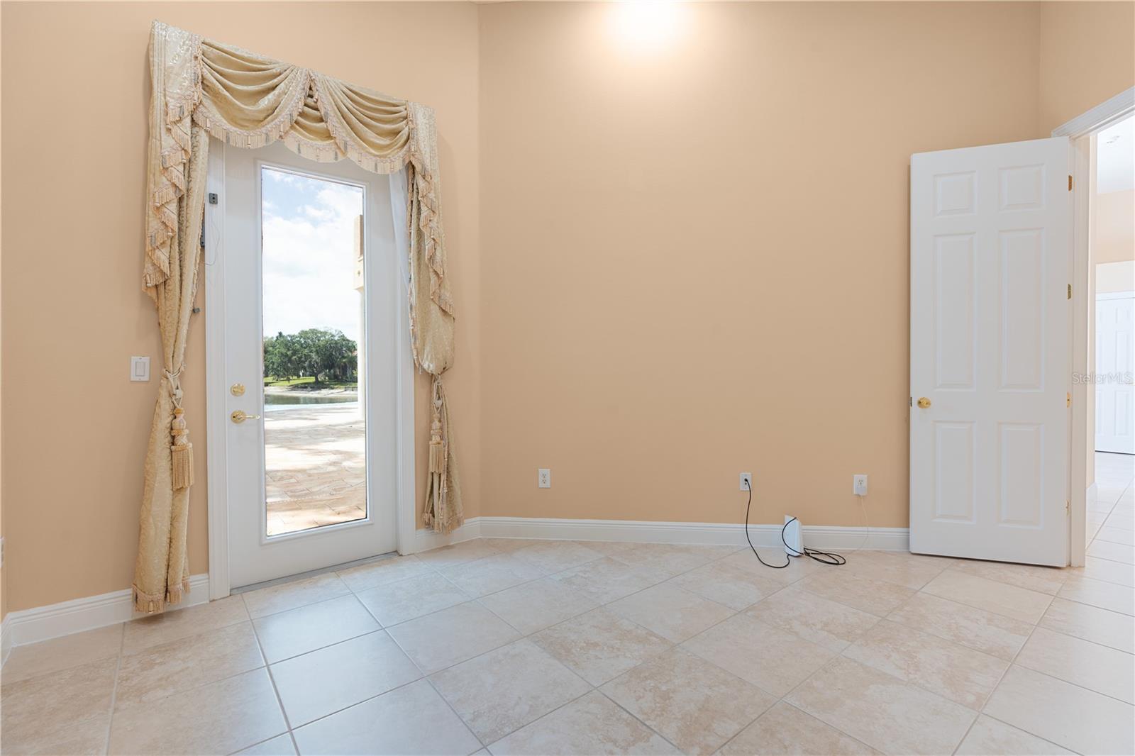 10603 CAYMAN ISLE CT — photo 36