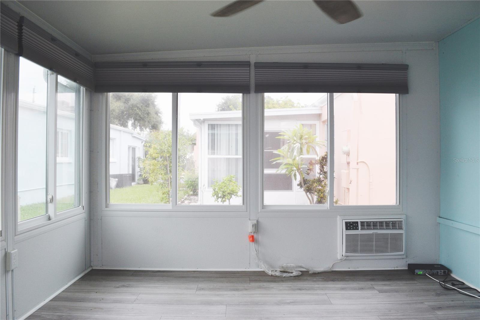 331 SKY LOCH DR W — photo 36