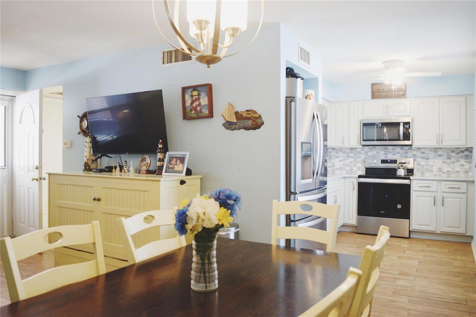 331 SKY LOCH DR W — photo 15