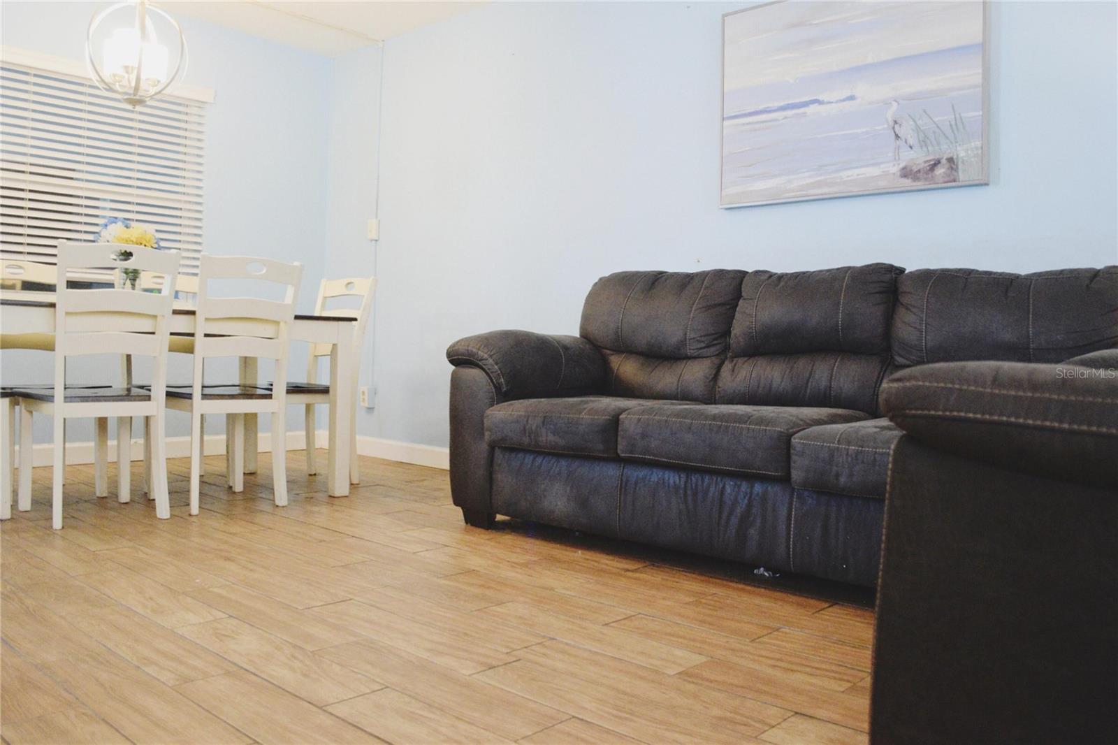 331 SKY LOCH DR W — photo 18