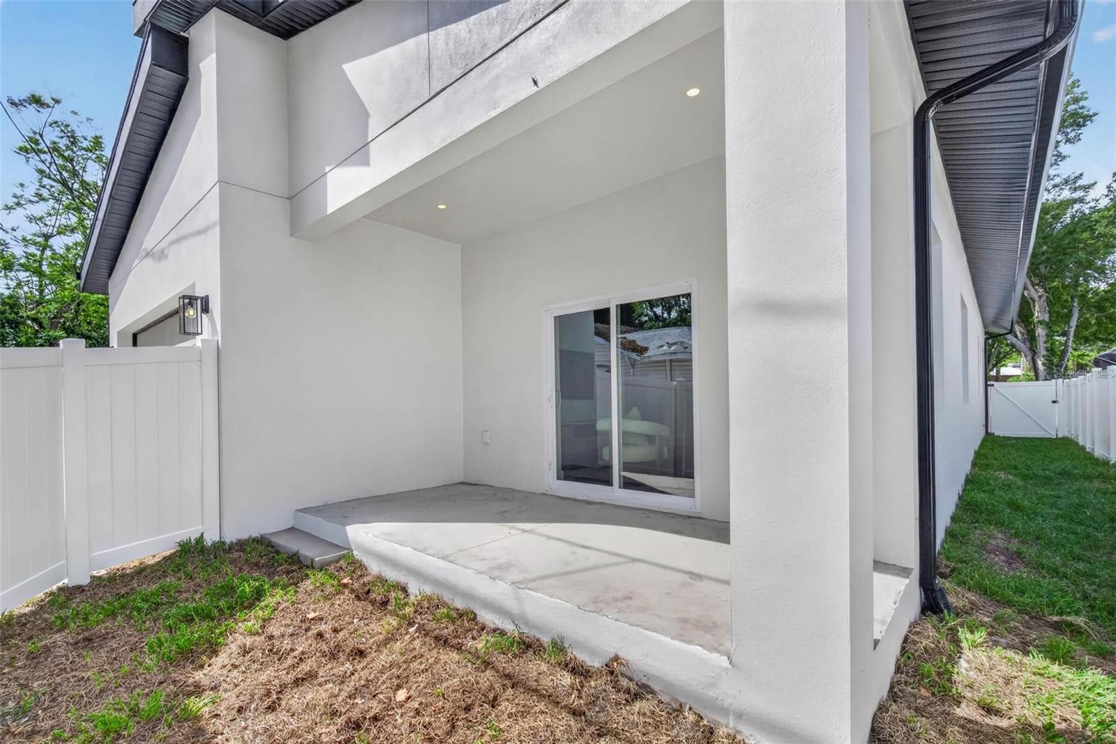 4365 IRIS ST N — photo 33