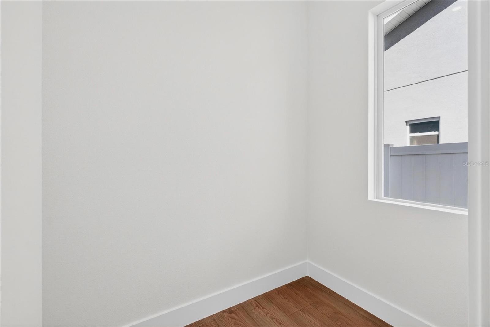 4365 IRIS ST N — photo 12