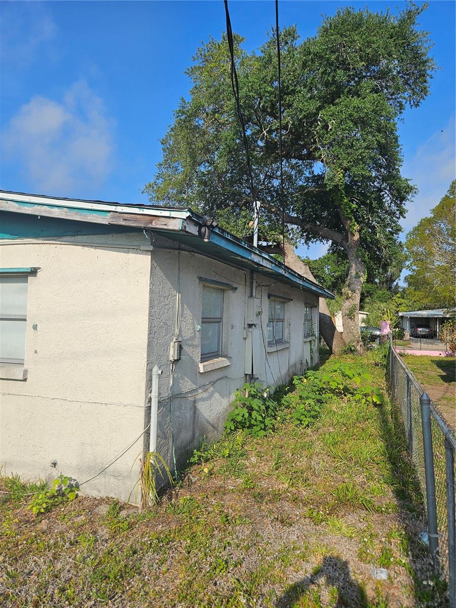 2814 PALMADELIA AVE — photo 23