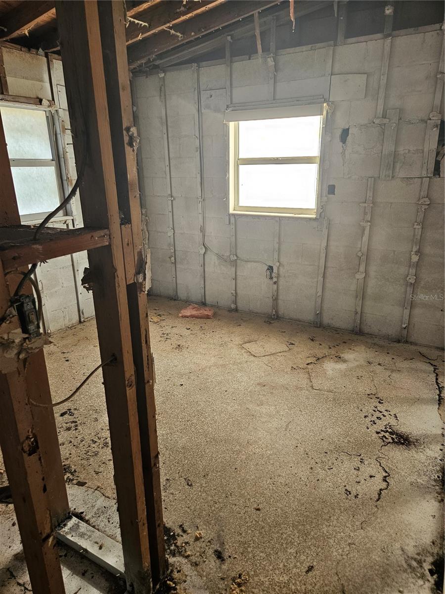 2814 PALMADELIA AVE — photo 8