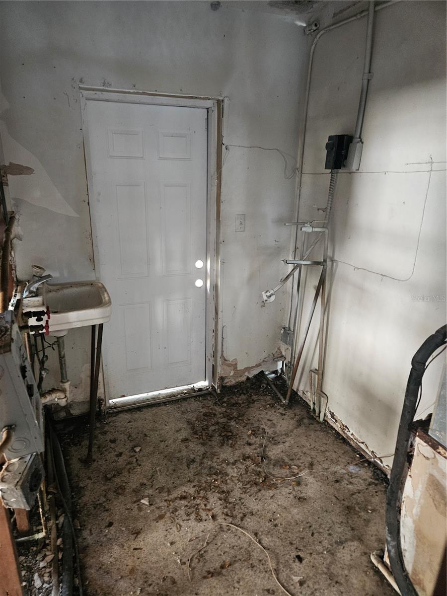 2814 PALMADELIA AVE — photo 6