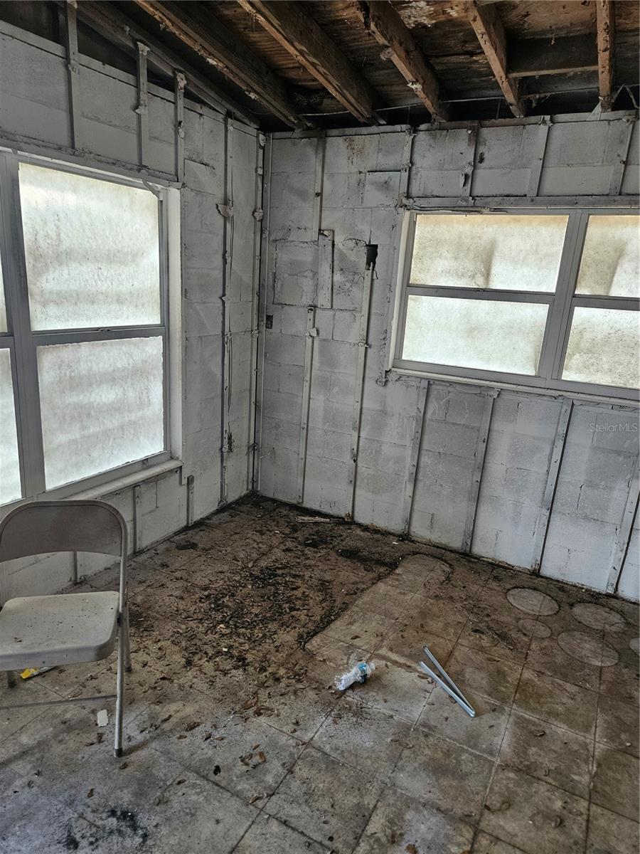 2814 PALMADELIA AVE — photo 12