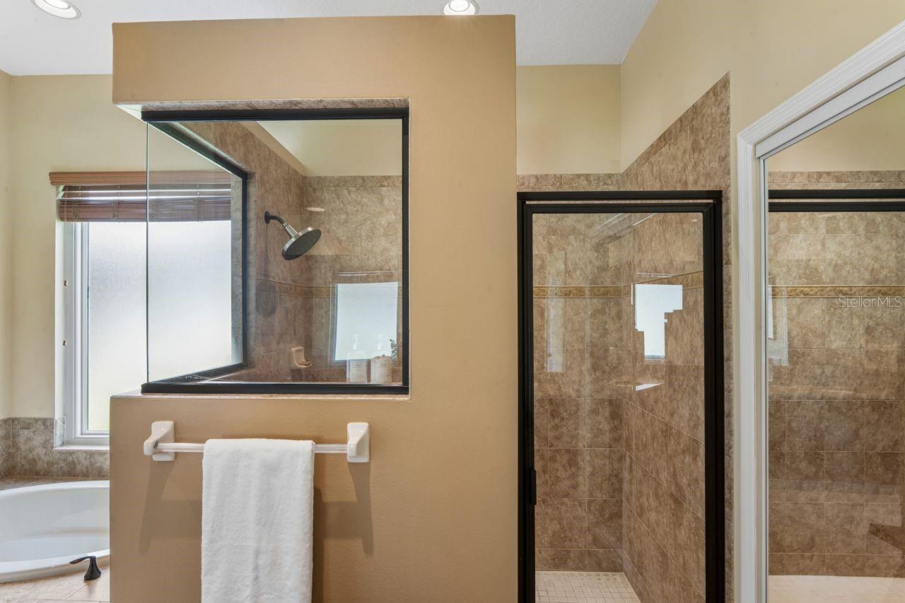 8719 CREEDMOOR LN — photo 40