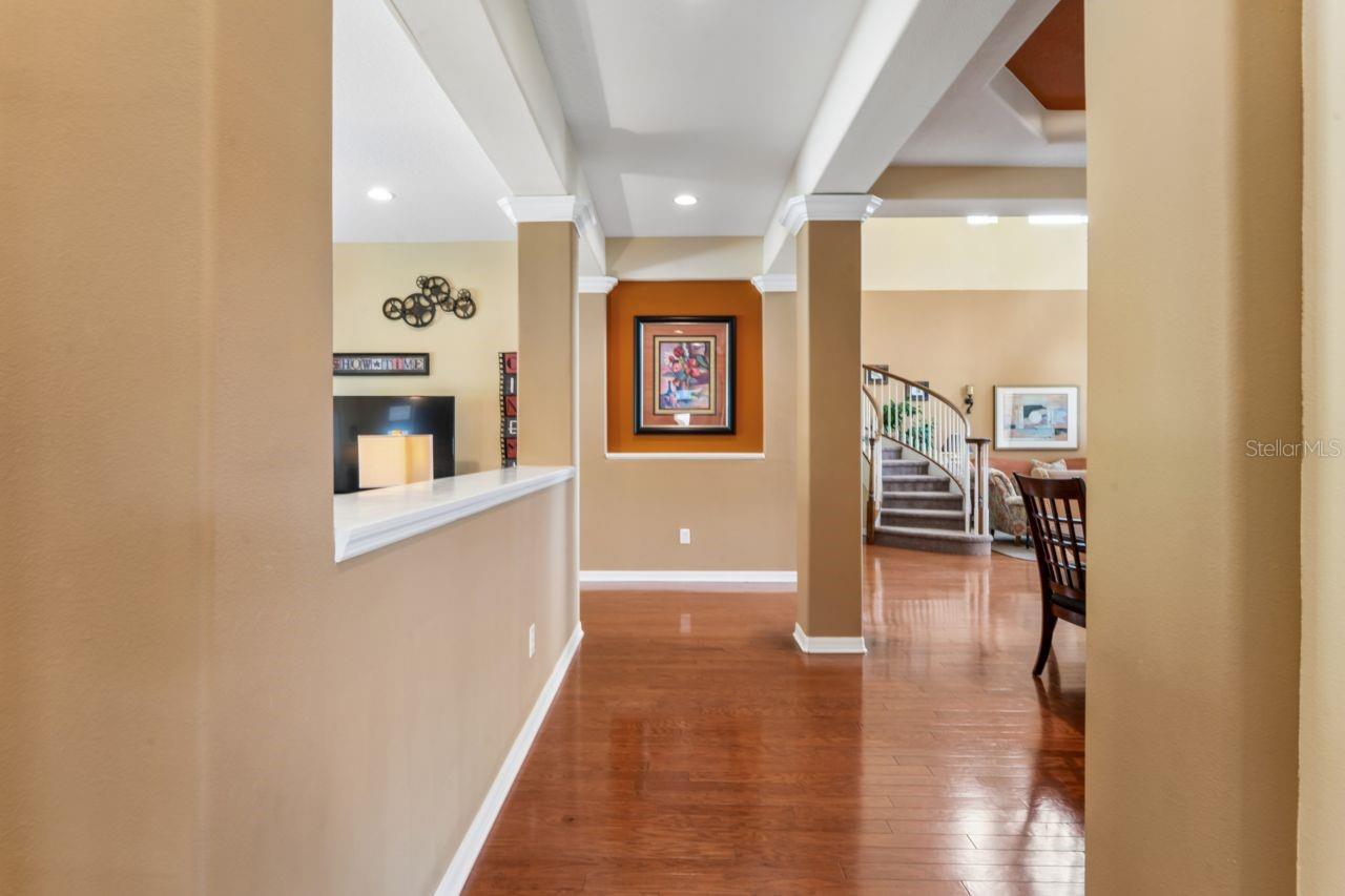 8719 CREEDMOOR LN — photo 24