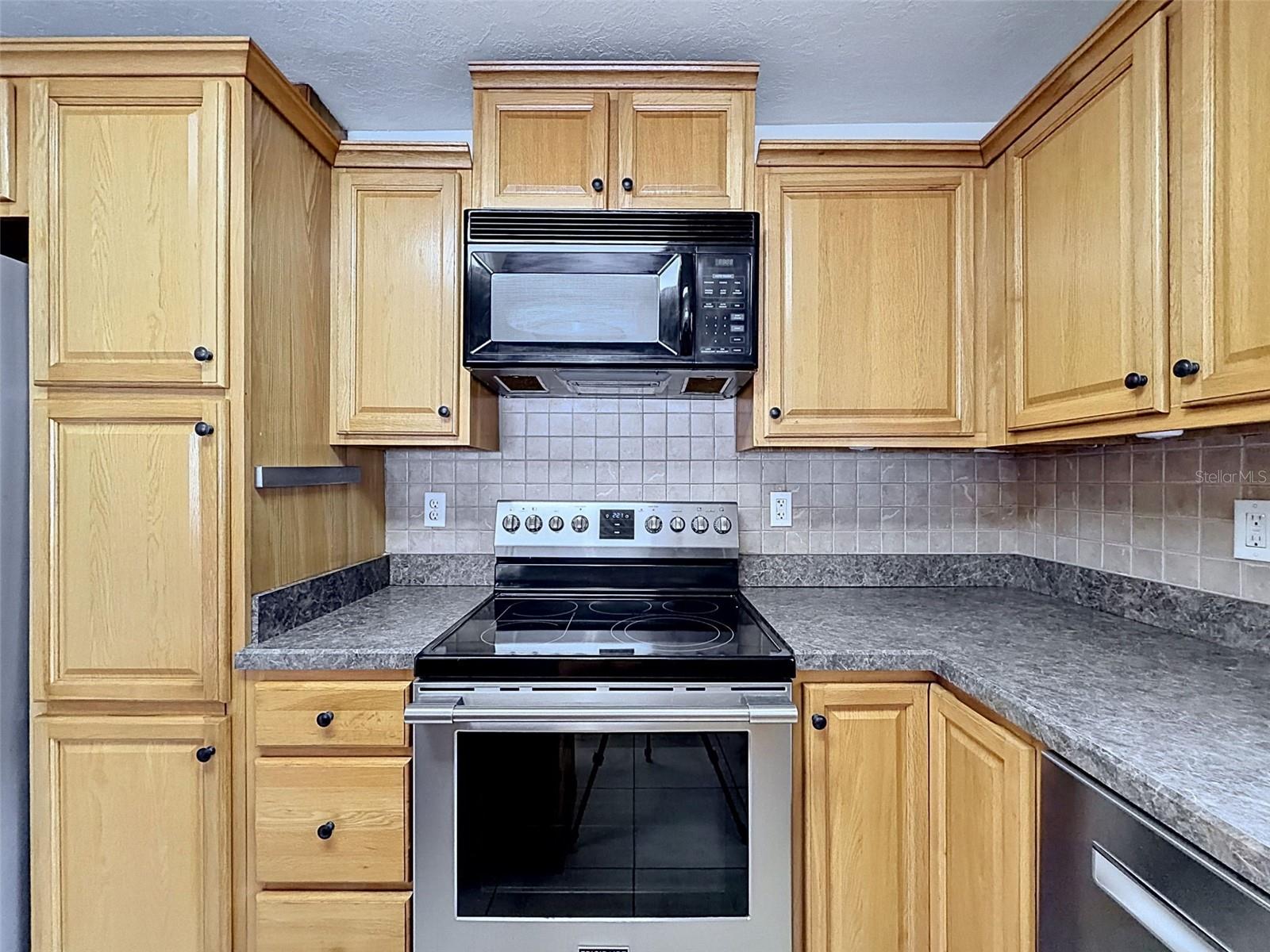2518 W NORTH ST — photo 16