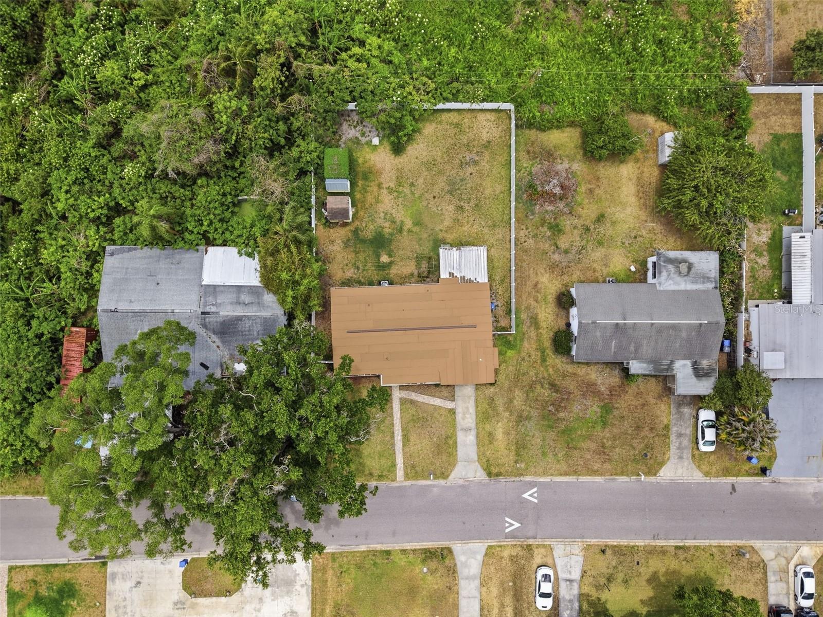 2518 W NORTH ST — photo 42