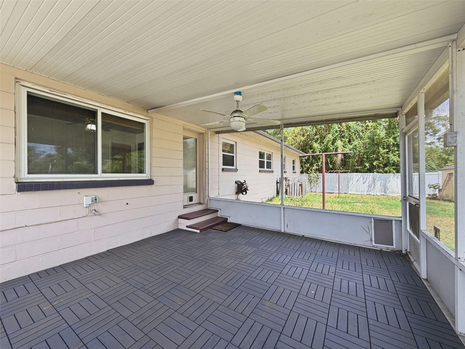 2518 W NORTH ST — photo 33