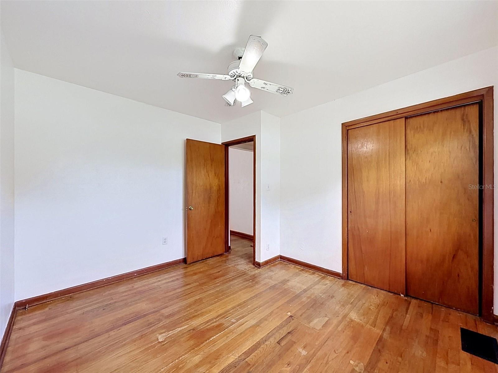 2518 W NORTH ST — photo 23