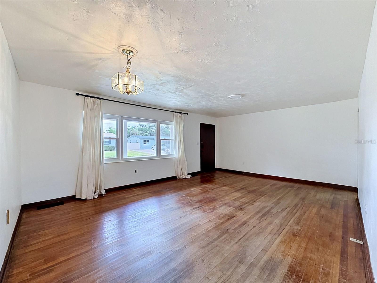 2518 W NORTH ST — photo 14