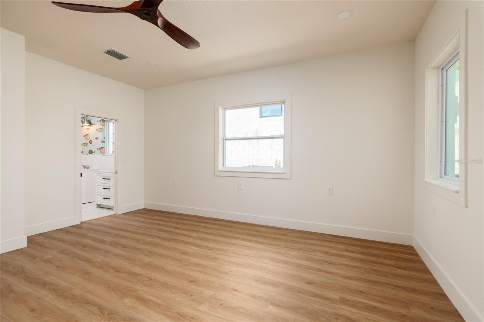 2063 ILLINOIS AVE NE — photo 20