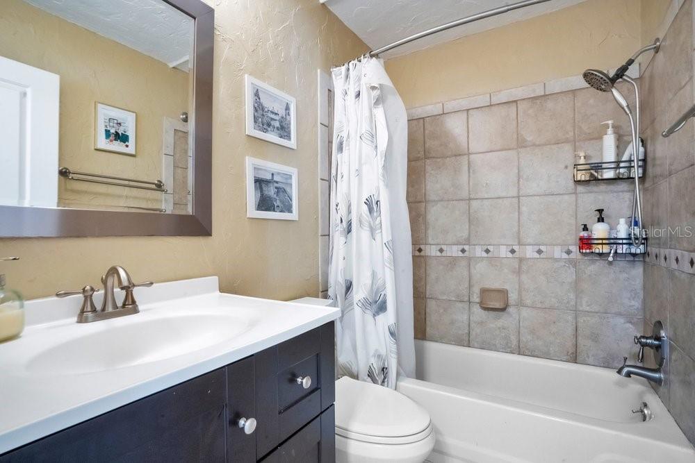 3858 SHORE BLVD — photo 39