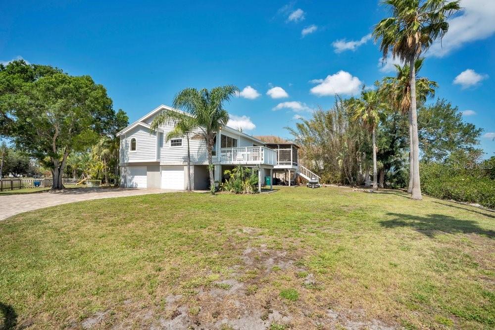 3858 SHORE BLVD — photo 77