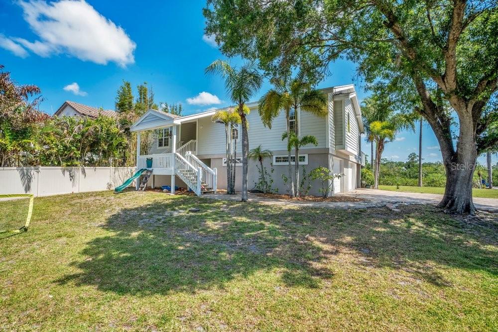 3858 SHORE BLVD — photo 3