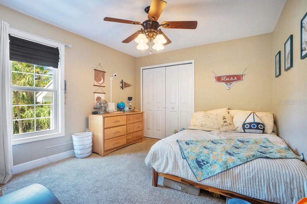 3858 SHORE BLVD — photo 38