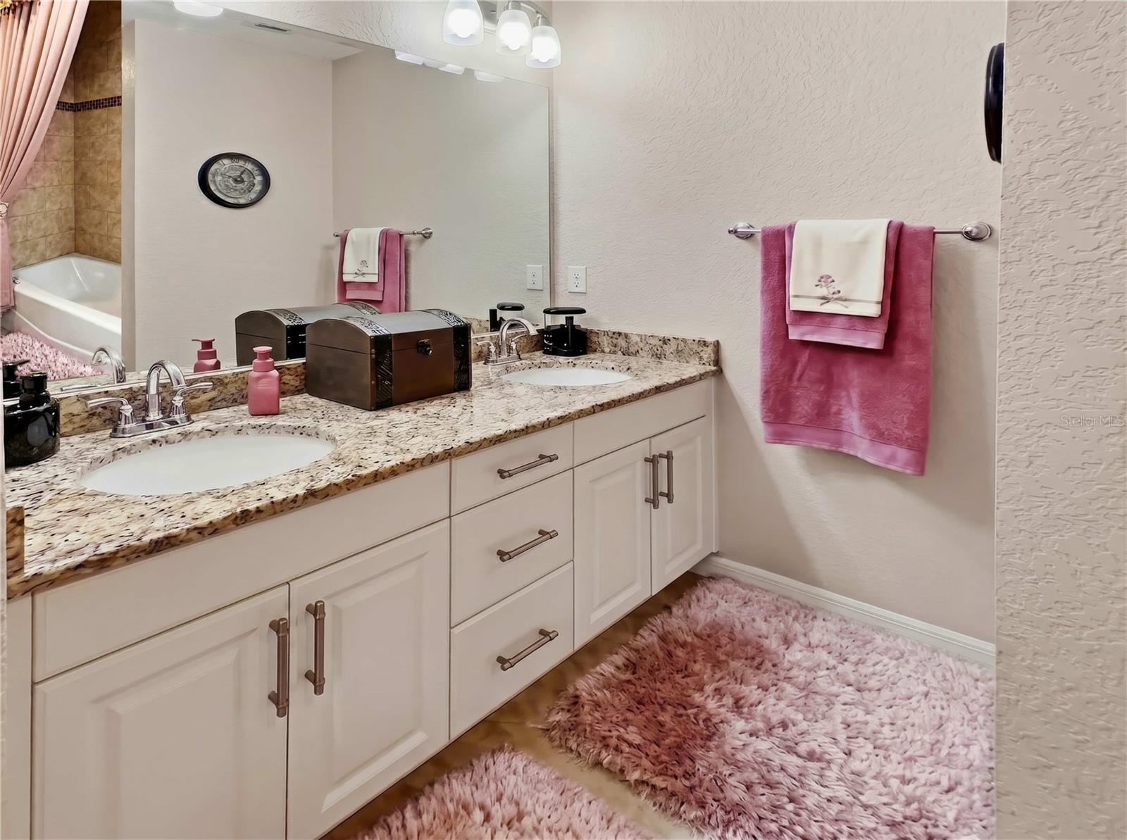 6781 BASSWOOD CIR — photo 11