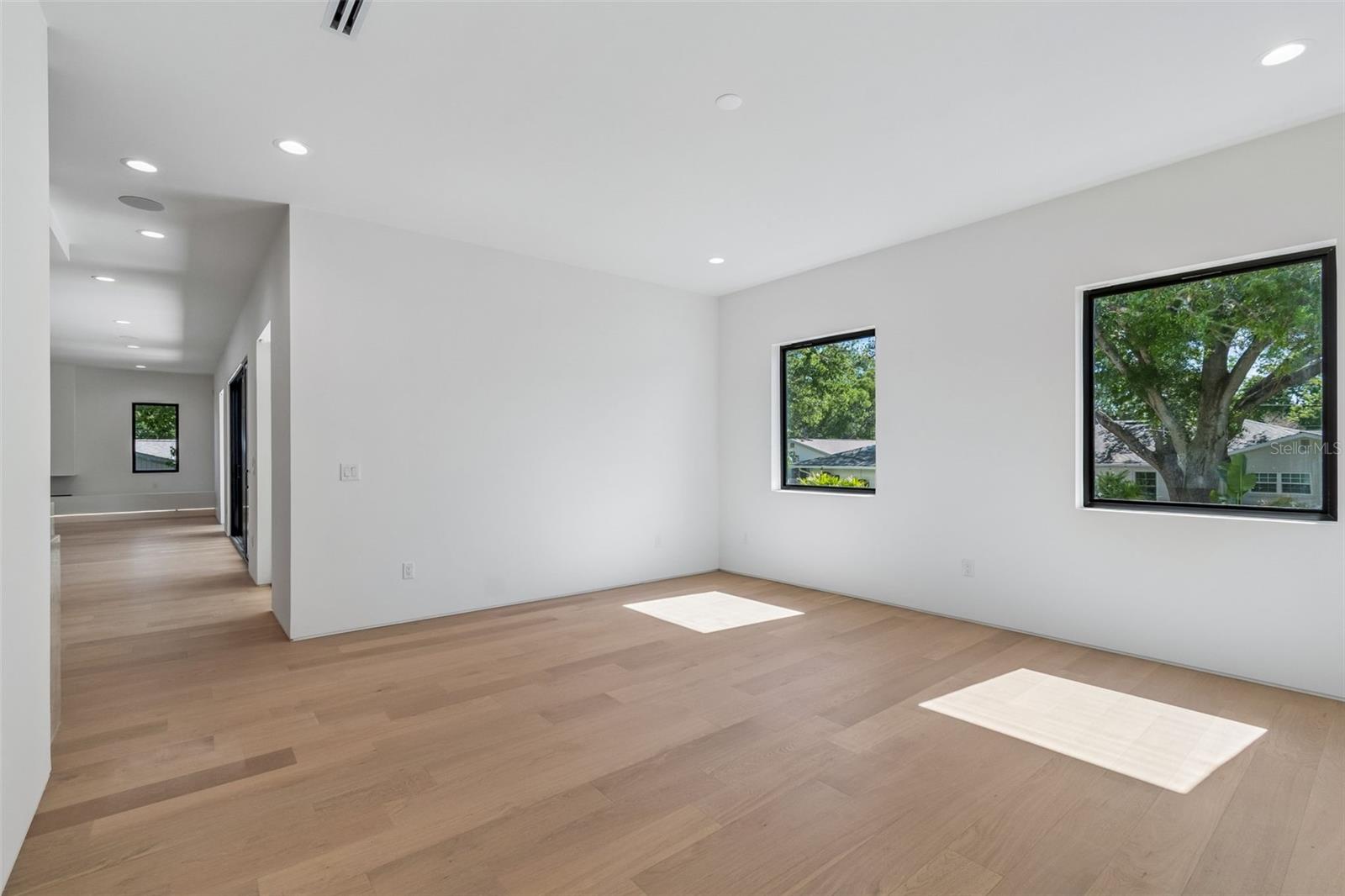 206 S TREASURE DR — photo 22