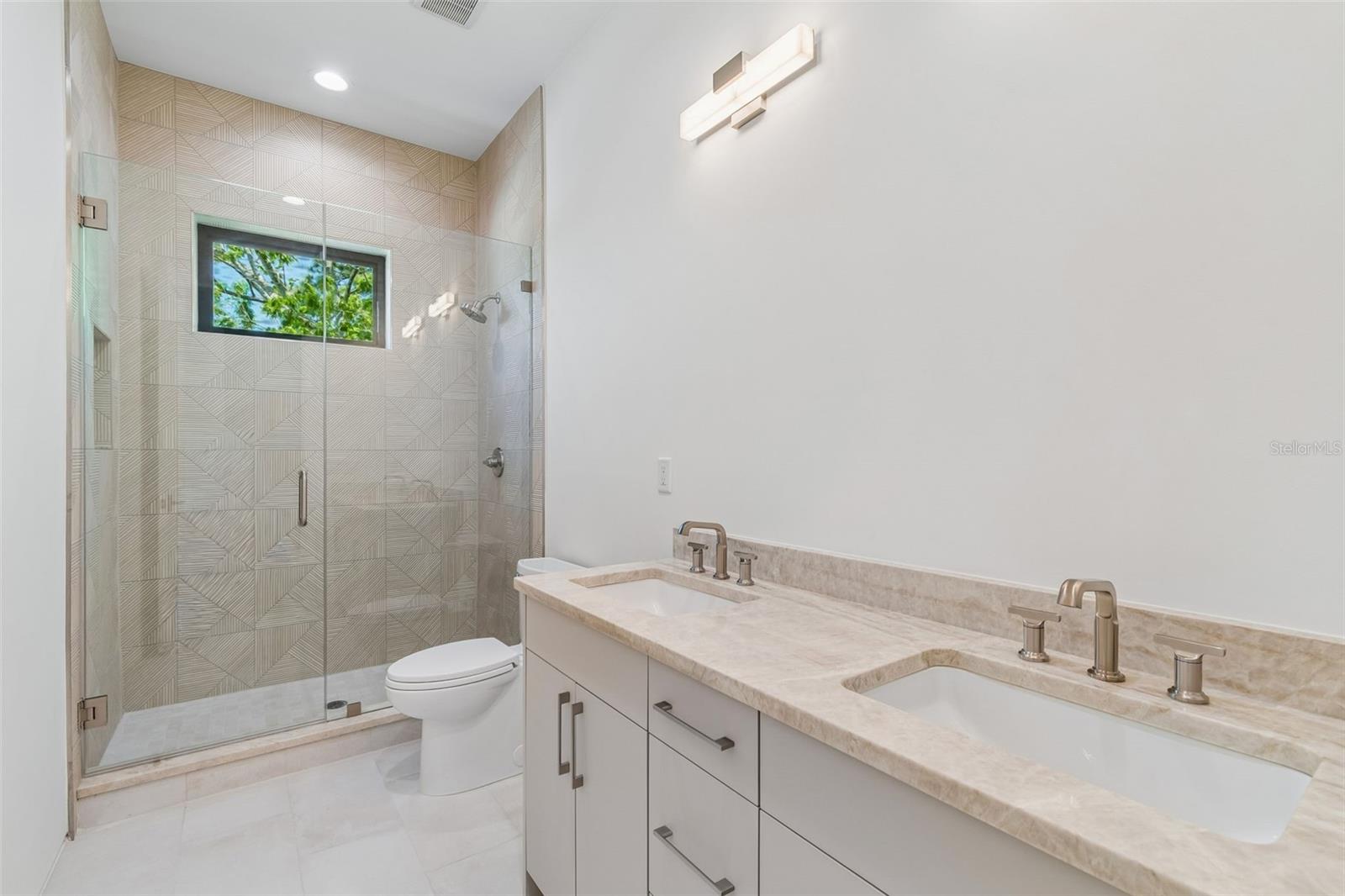 206 S TREASURE DR — photo 48