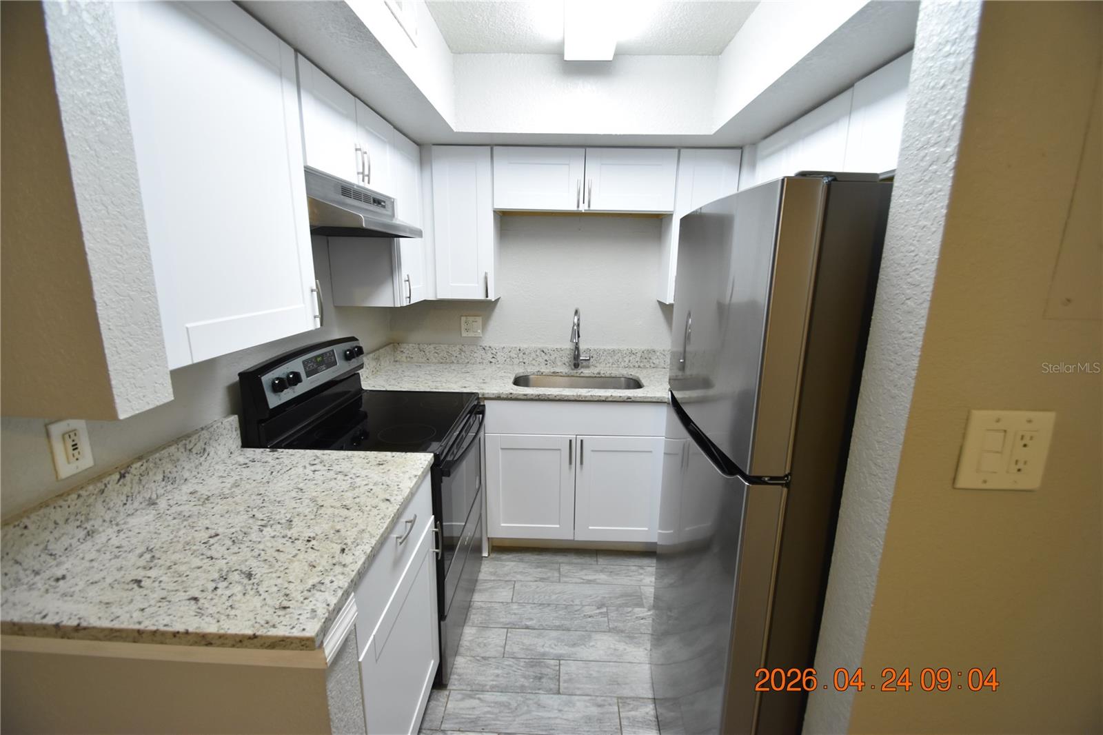 306 DANUBE AVE #2 — photo 9