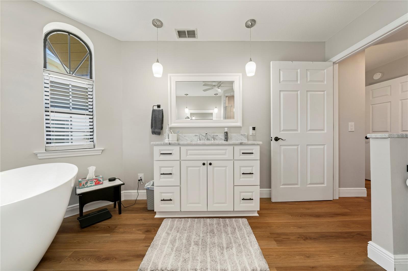 6219 HUNTINGTON DR — photo 15