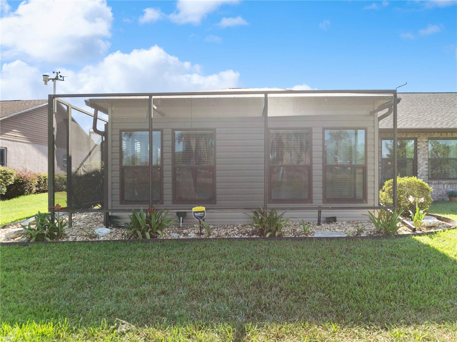 6219 HUNTINGTON DR — photo 58