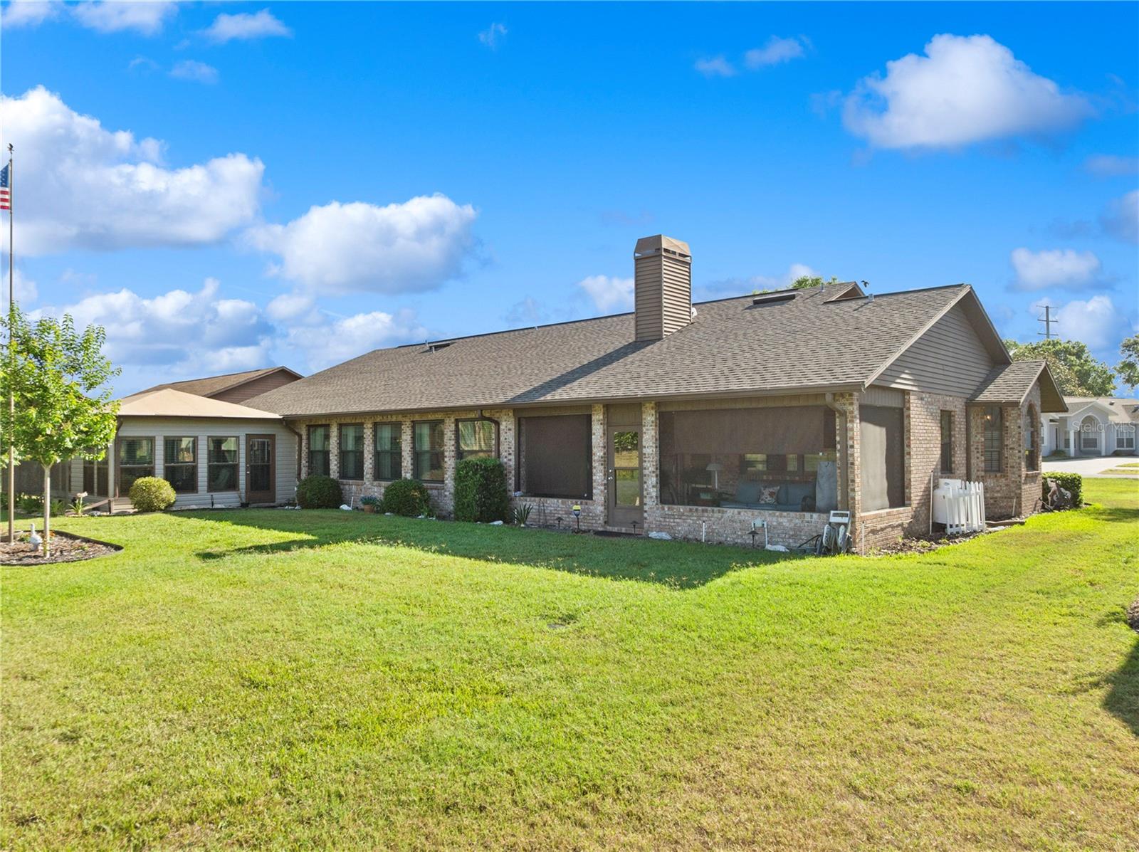 6219 HUNTINGTON DR — photo 52