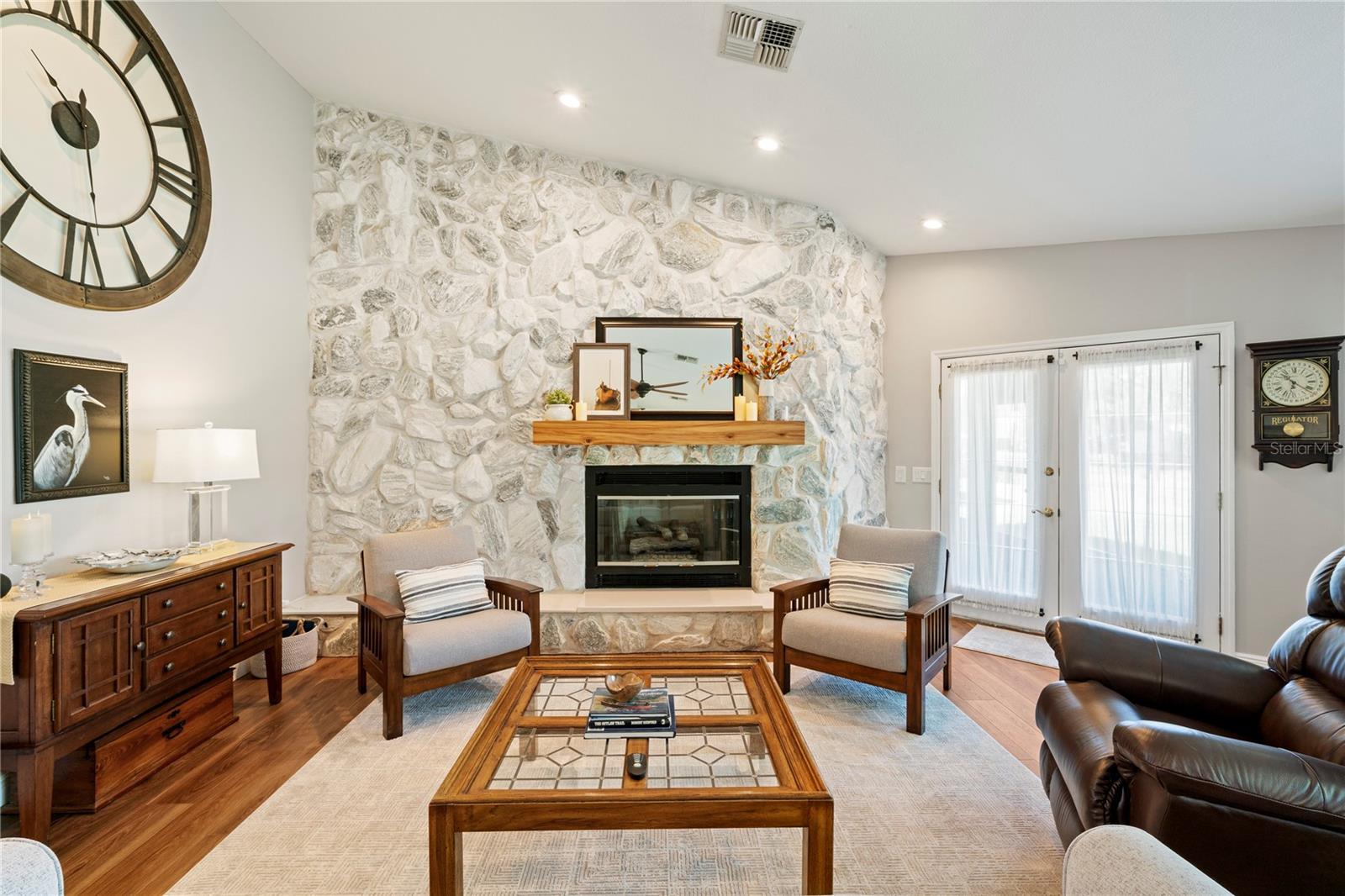 6219 HUNTINGTON DR — photo 37