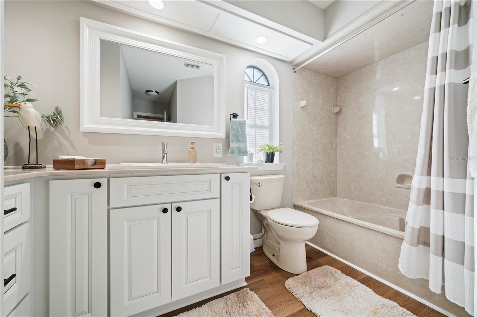 6219 HUNTINGTON DR — photo 17