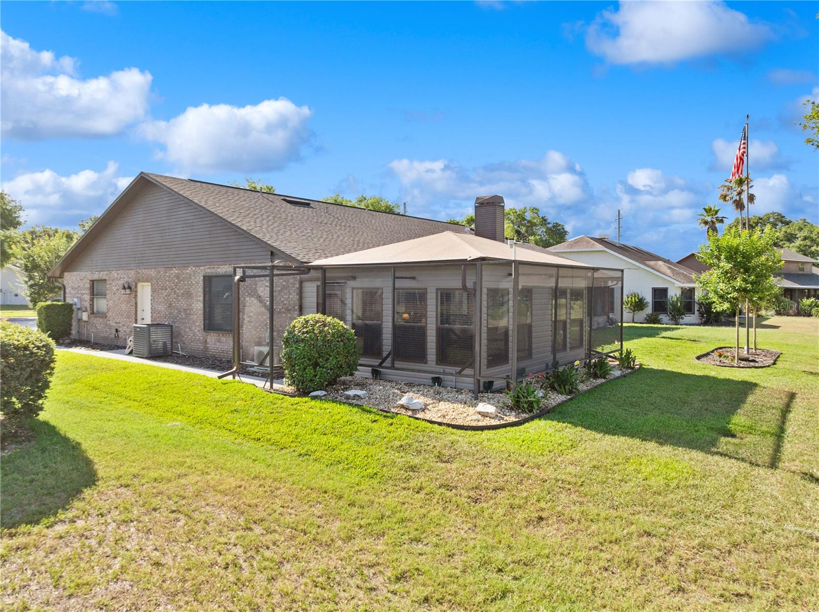 6219 HUNTINGTON DR — photo 60