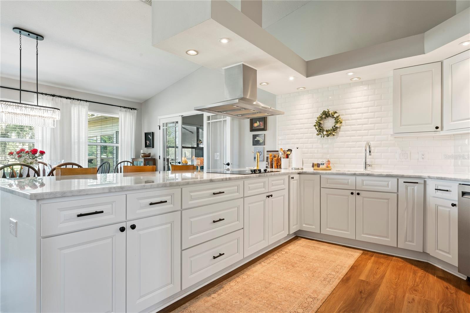6219 HUNTINGTON DR — photo 11