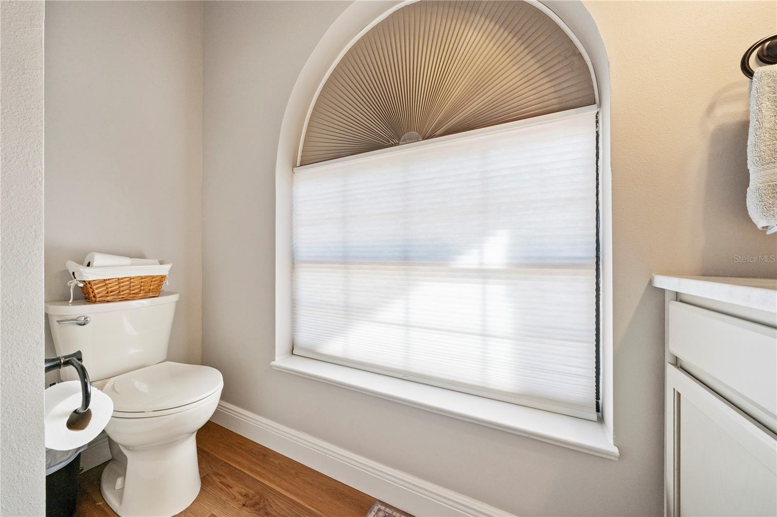 6219 HUNTINGTON DR — photo 32