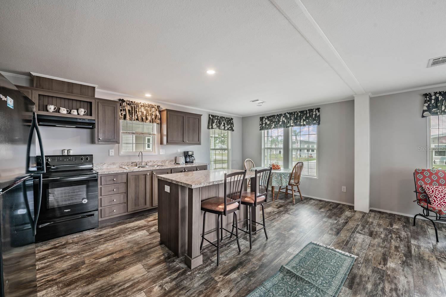 36747 LAKEWOOD DR — photo 5