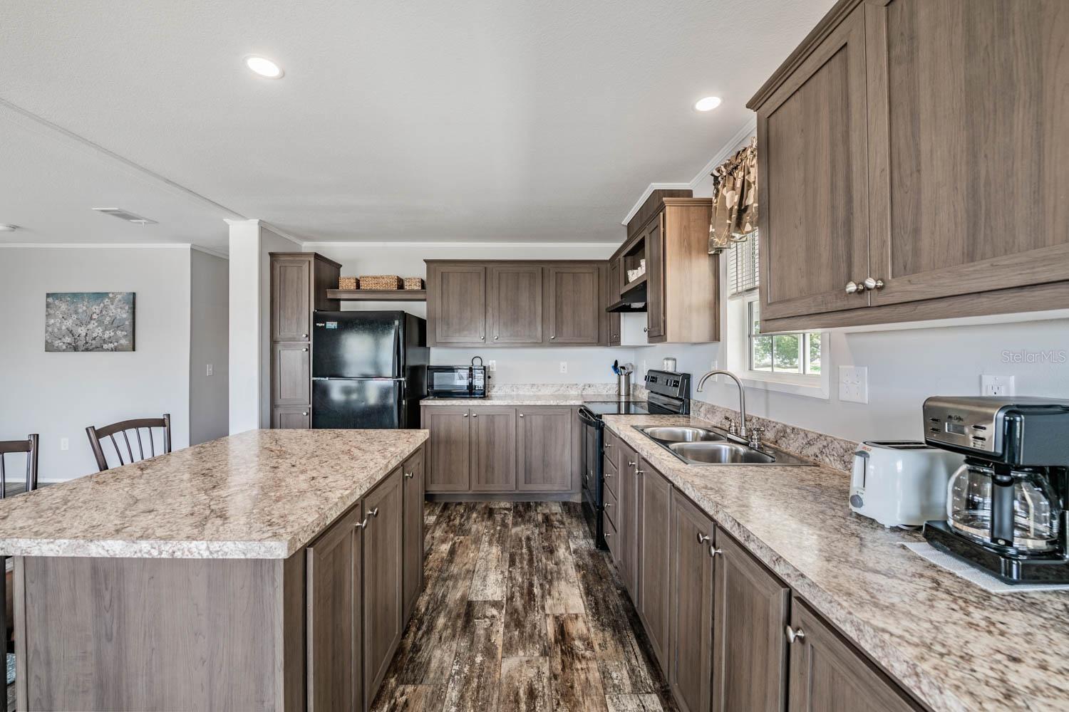 36747 LAKEWOOD DR — photo 9