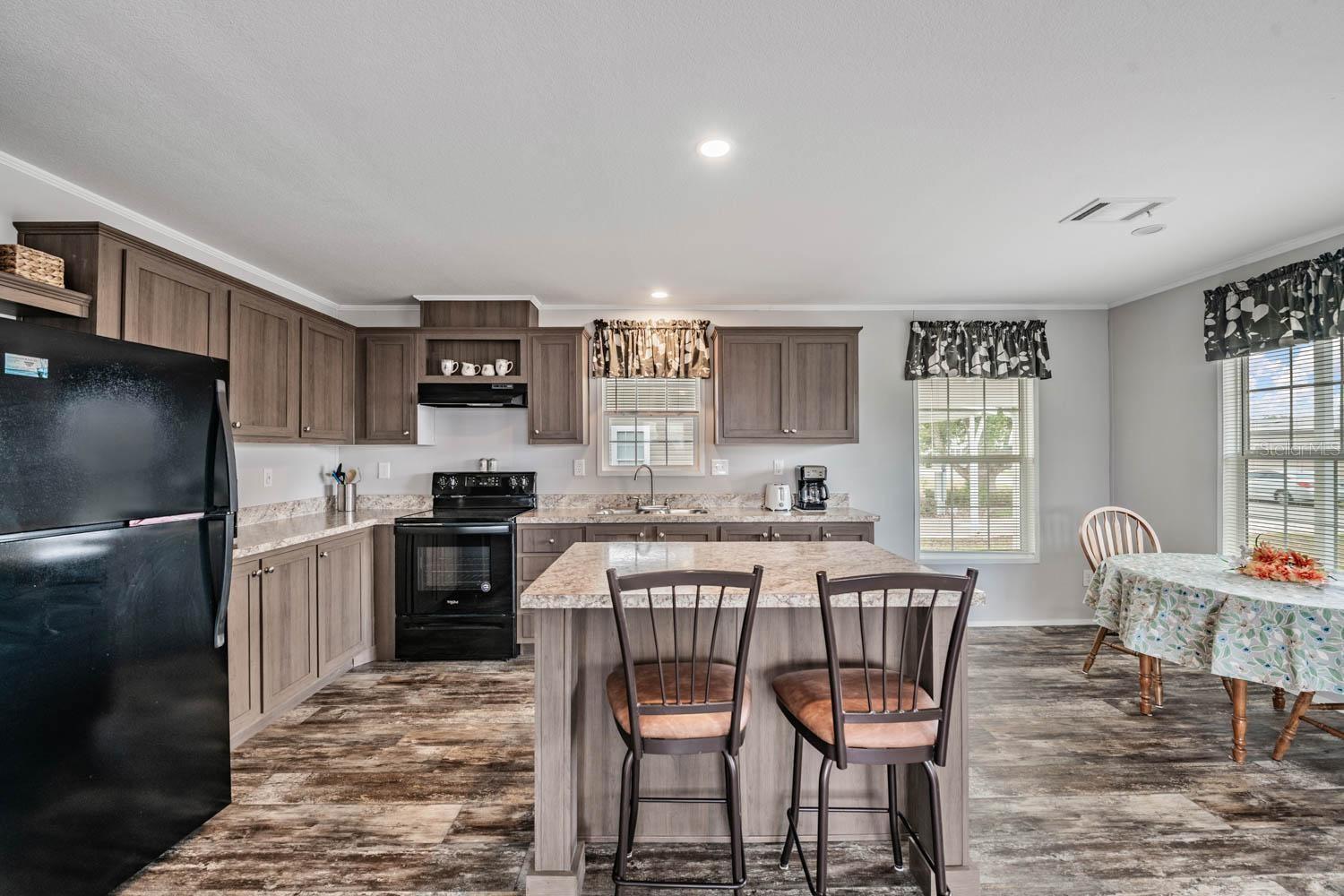 36747 LAKEWOOD DR — photo 6