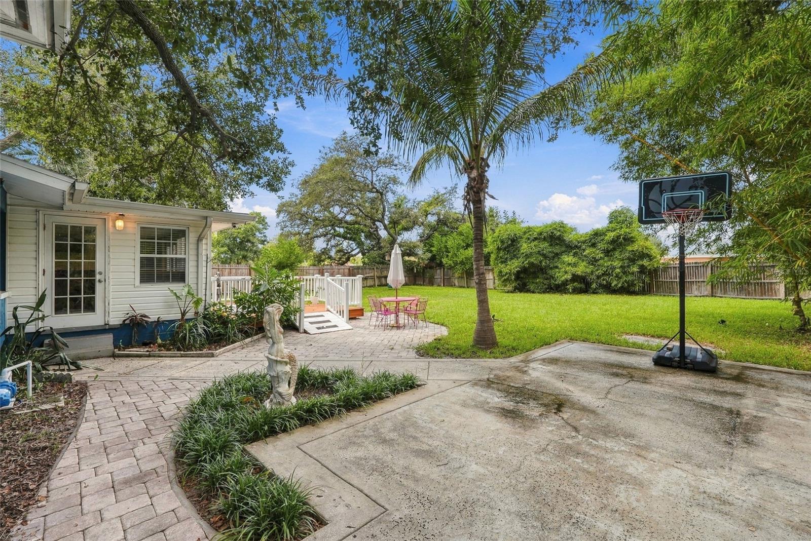 4720 WELCH CSWY — photo 41