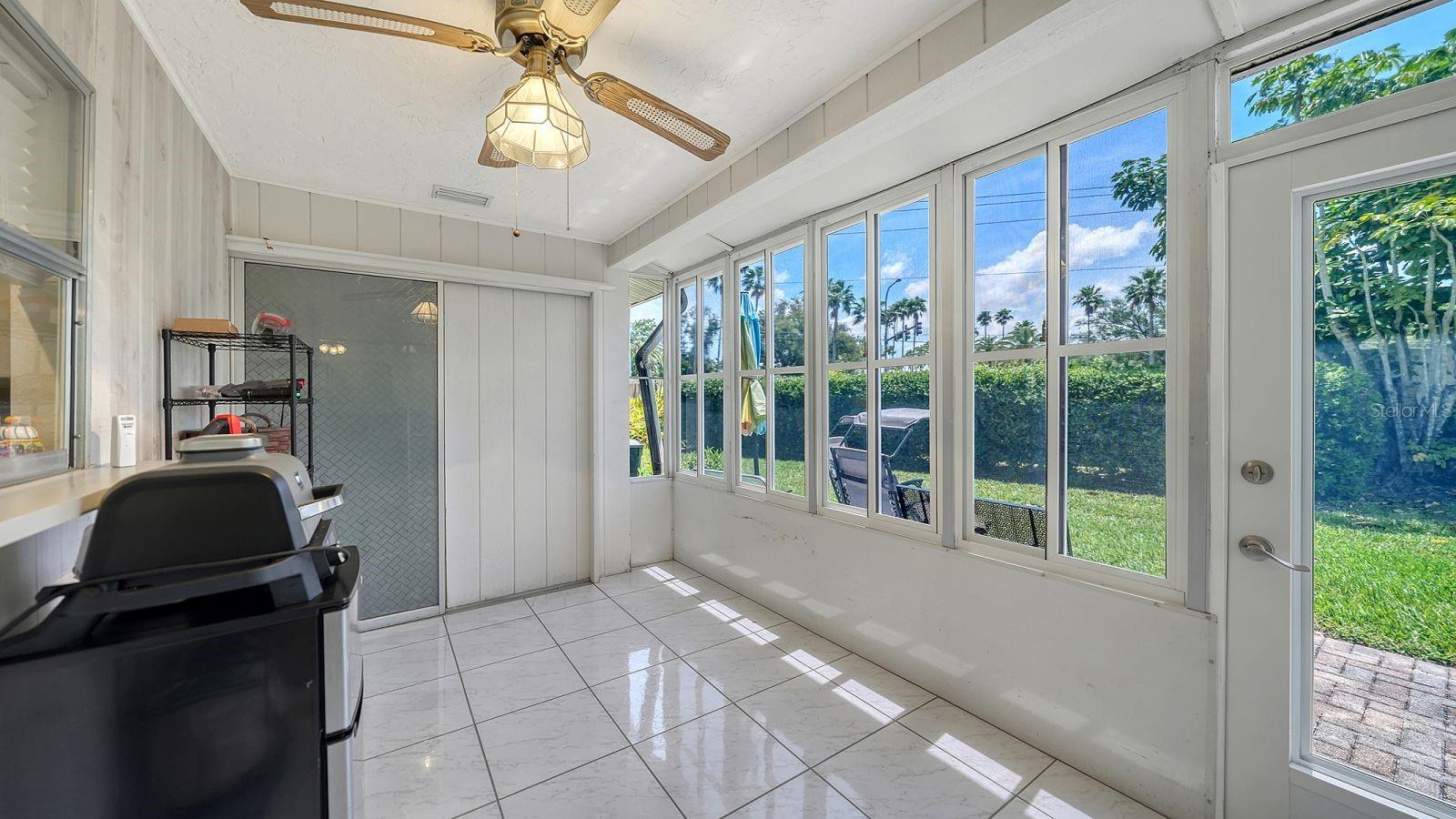 2902 CAPTIVA GARDENS DR #3 — photo 32