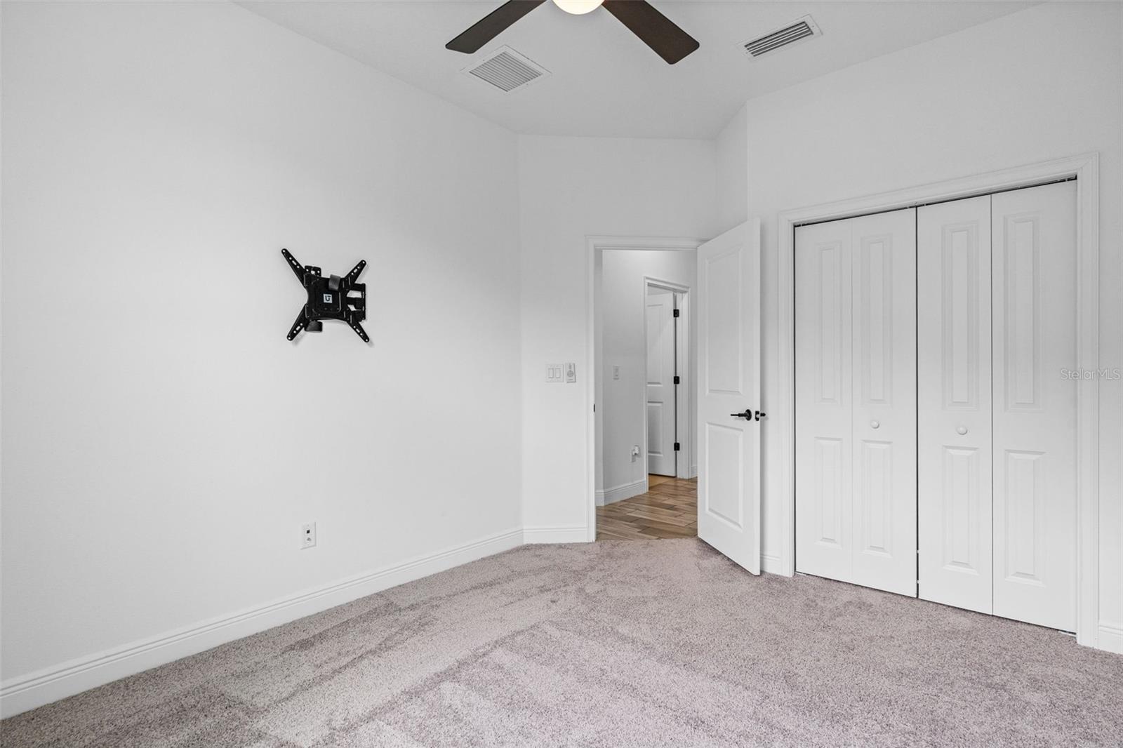8093 TEA OLIVE TER — photo 34
