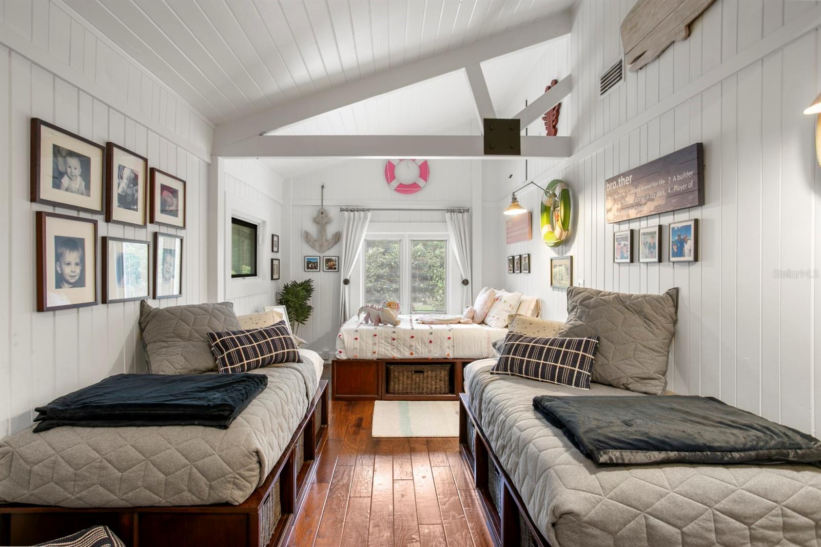 8817 ROBERTS RD — photo 41