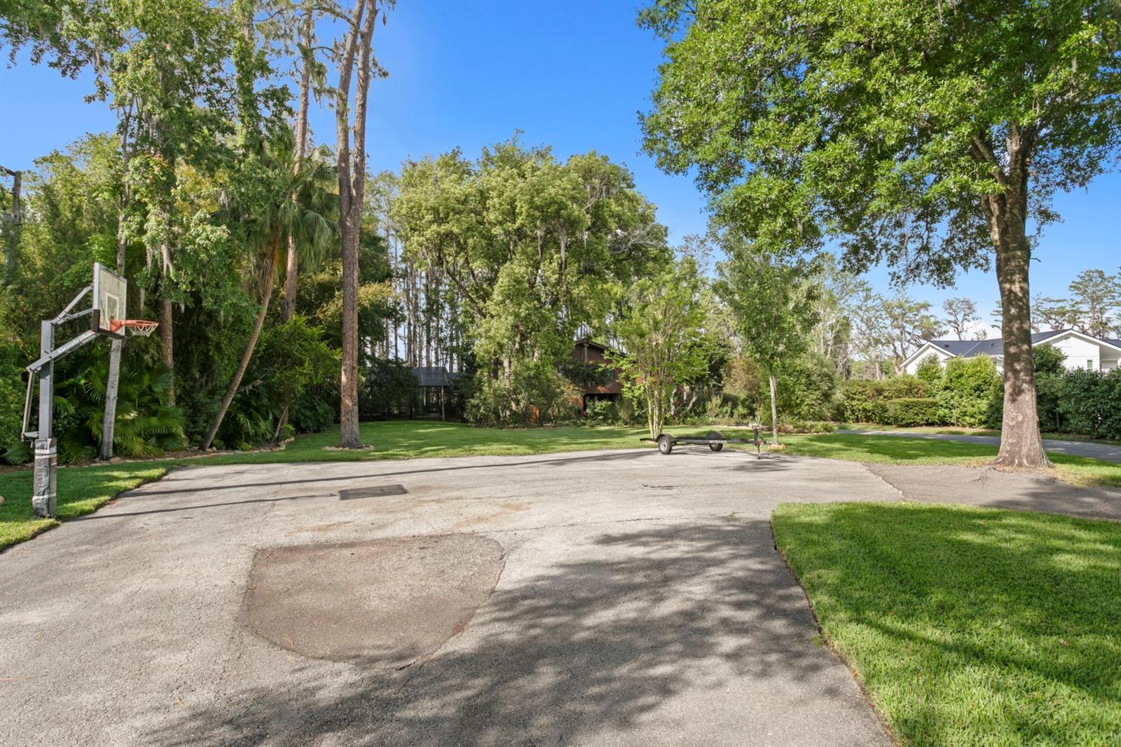 8817 ROBERTS RD — photo 94
