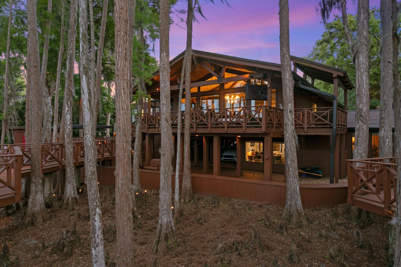 8817 ROBERTS RD — photo 10