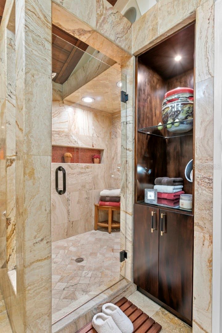 8817 ROBERTS RD — photo 39