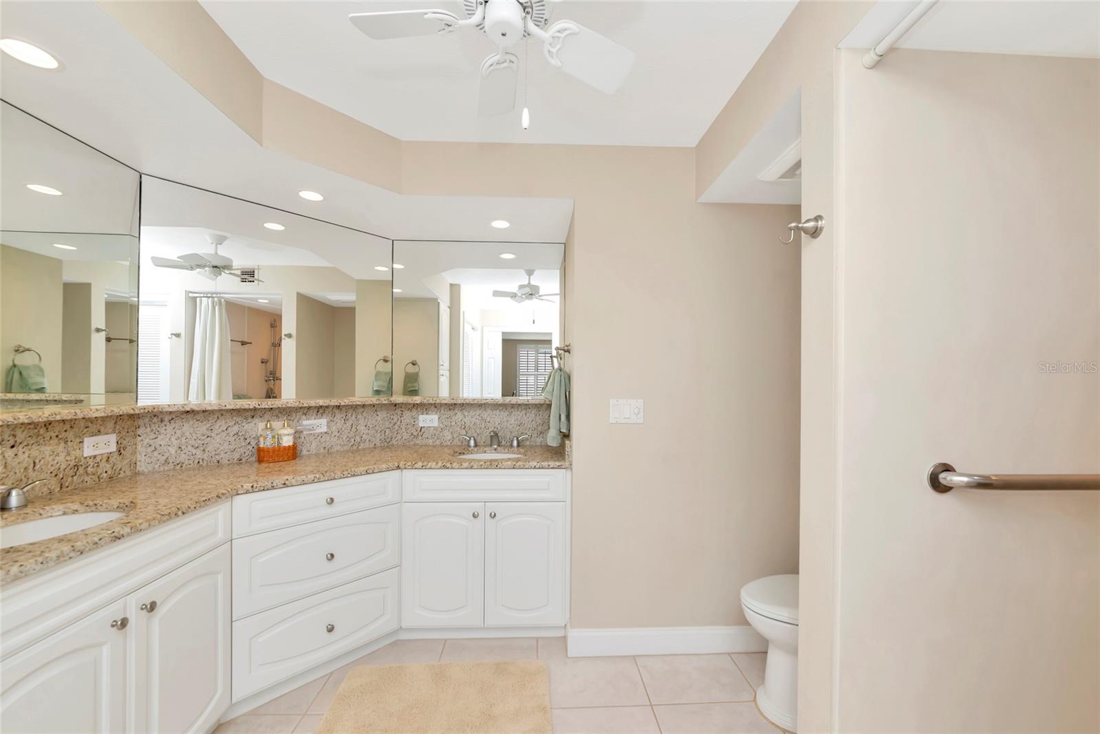 6480 MIDNIGHT PASS RD #503 — photo 31