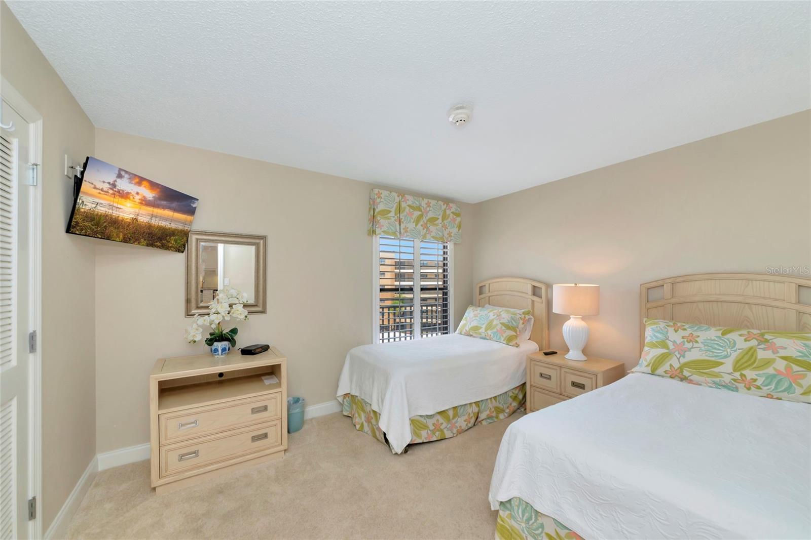 6480 MIDNIGHT PASS RD #503 — photo 35